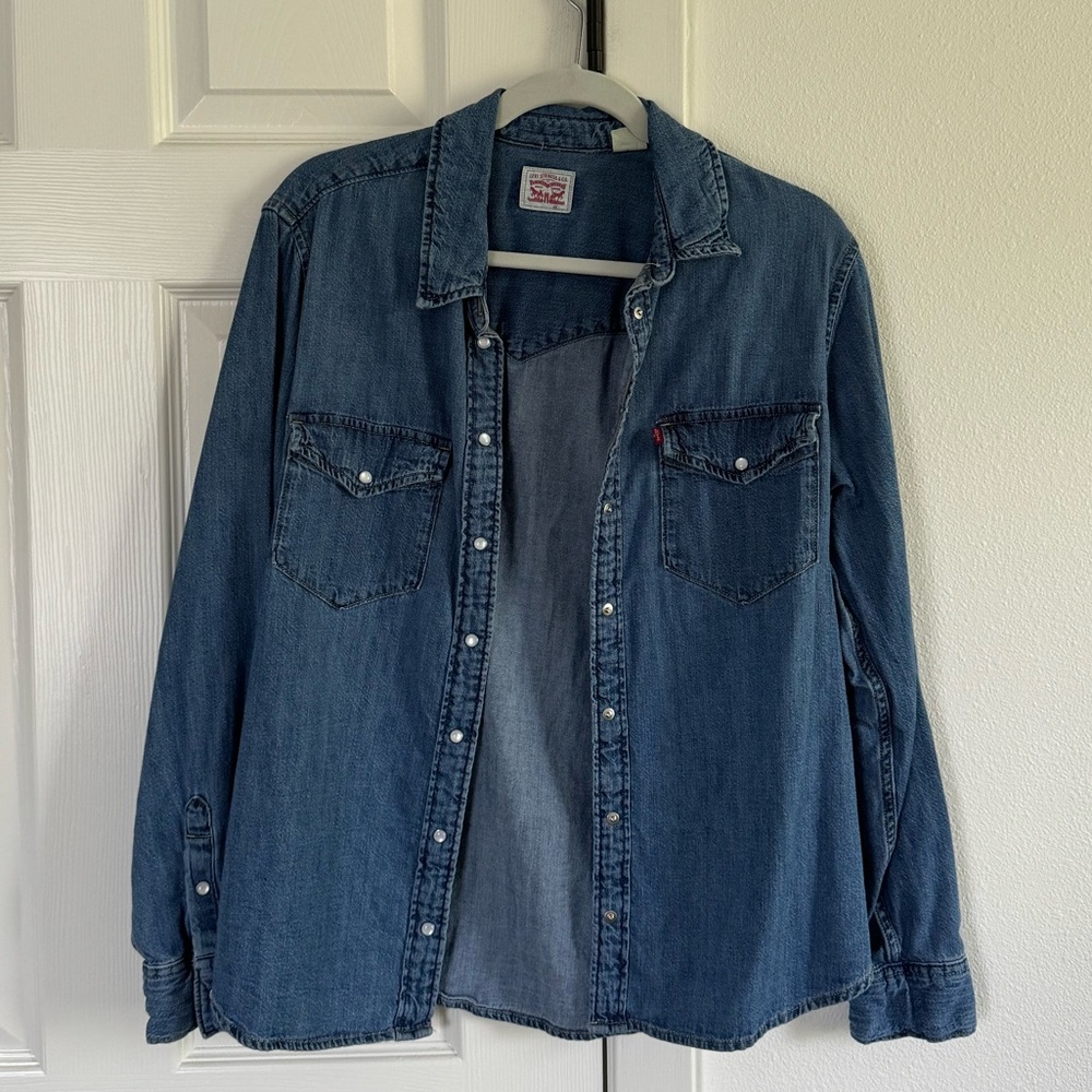 Levi’s denim shirt
